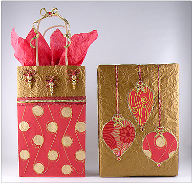 Gift Decorating - Holiday Gift Wrapping with Recycled Materials